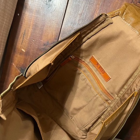 Hobo Betta Backpack/Sling ? main image 5